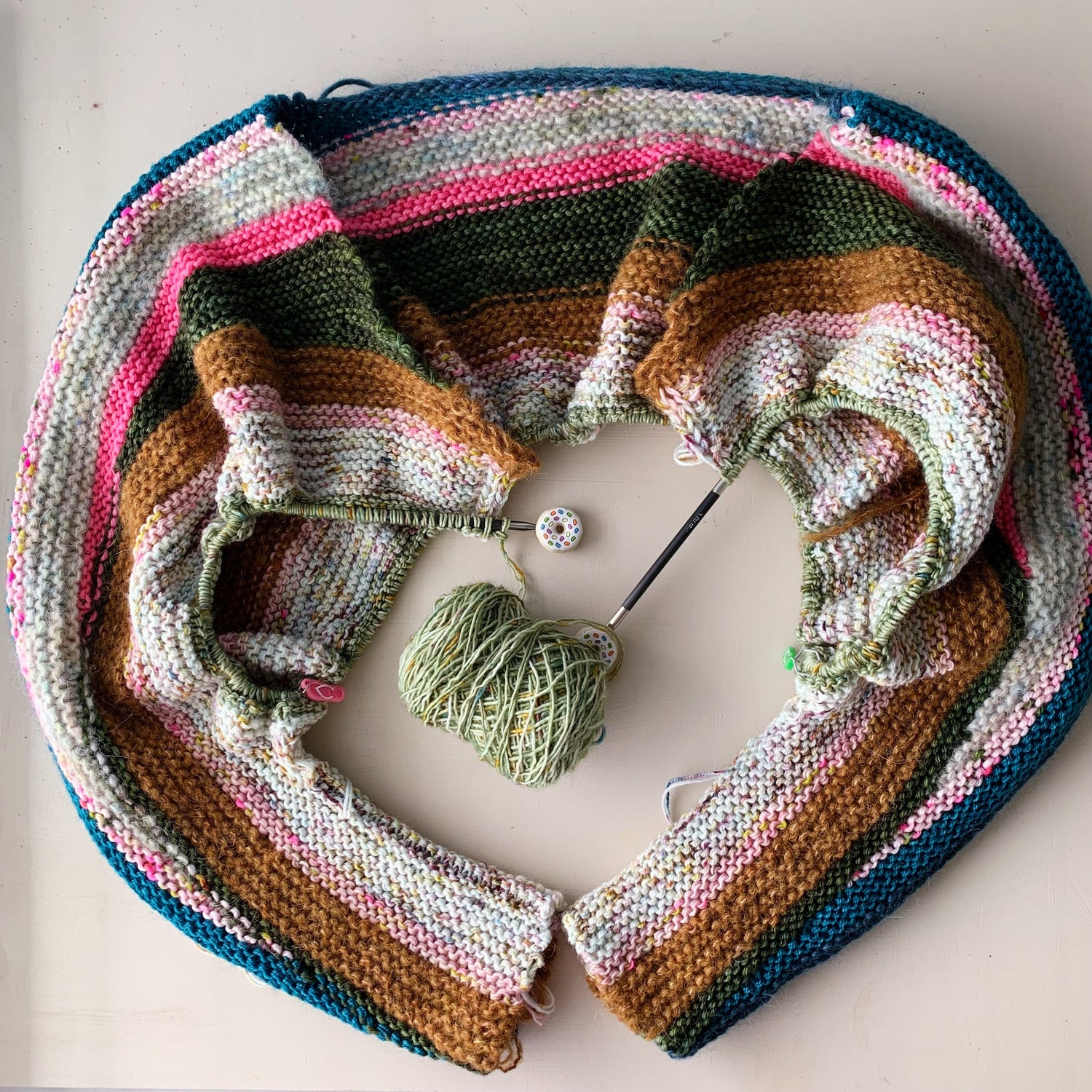 Mixing Colour and Texture in Scrappy Projects