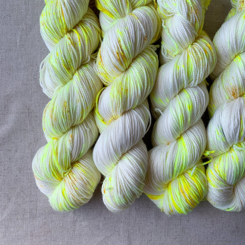 Neon Glitter - All Rounder