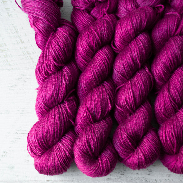 Cherry Daintree Skein